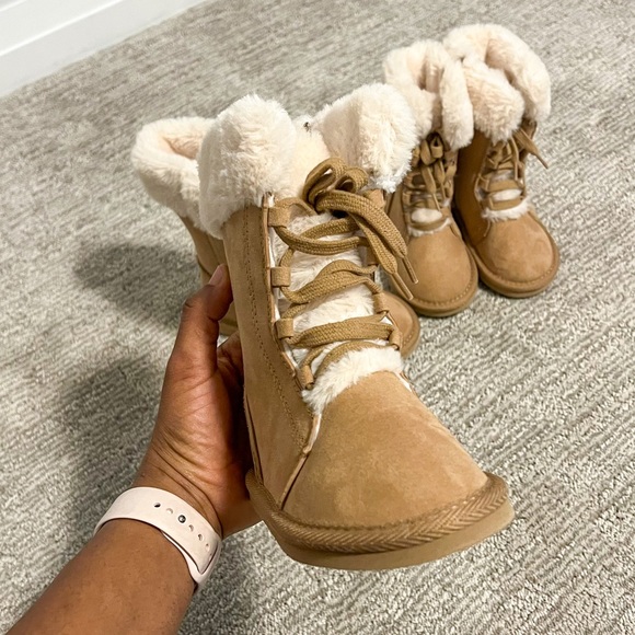 Kids booties / fur boots - Picture 3 of 3